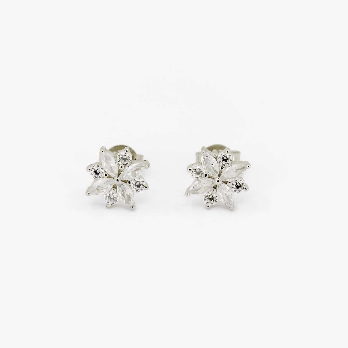 Cercei din Argint Alb de 925 cu piatra Zirconia artificial de culoare ALB